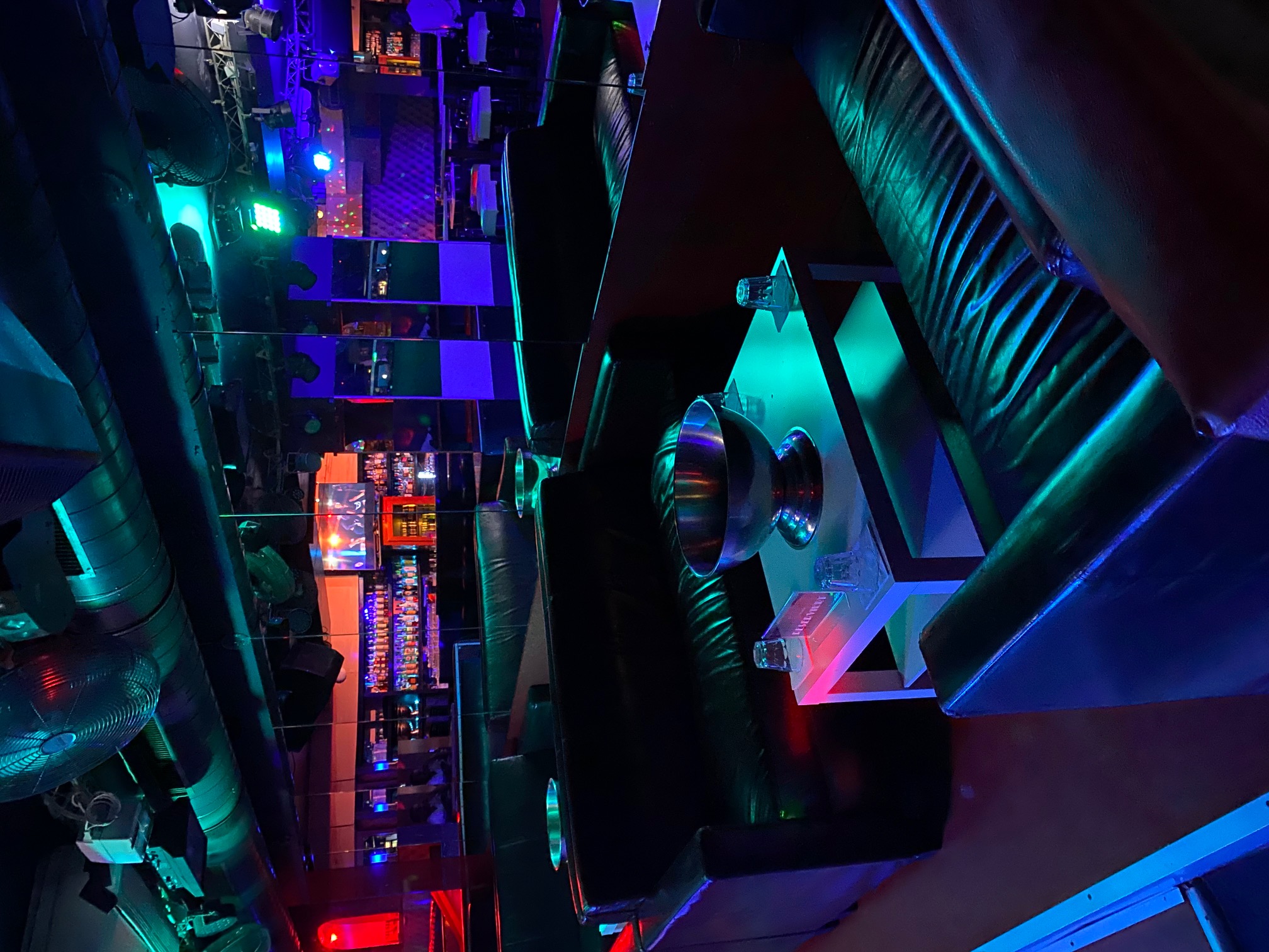 surprise club berlin dancefloor