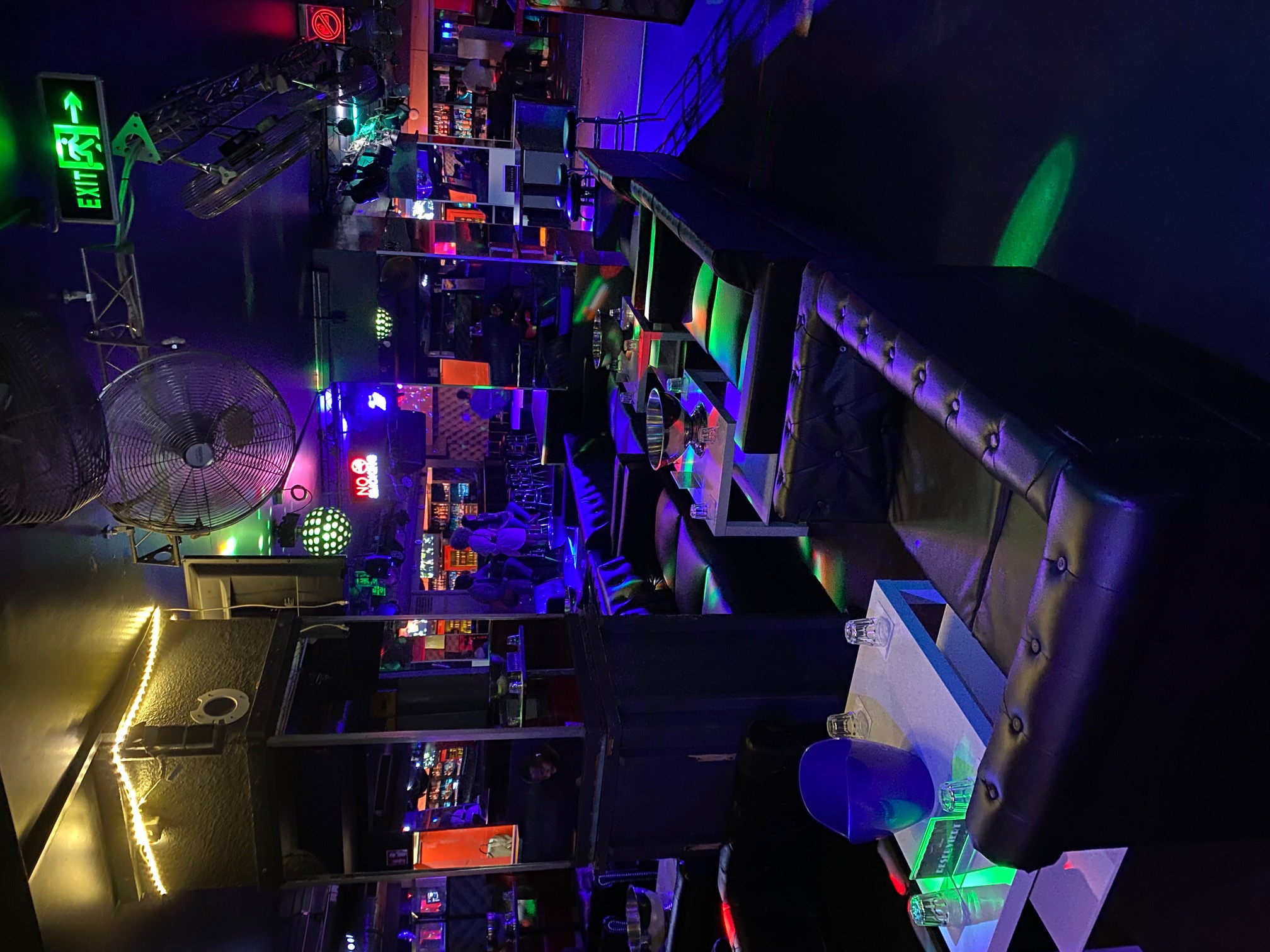 surprise club berlin dancefloor